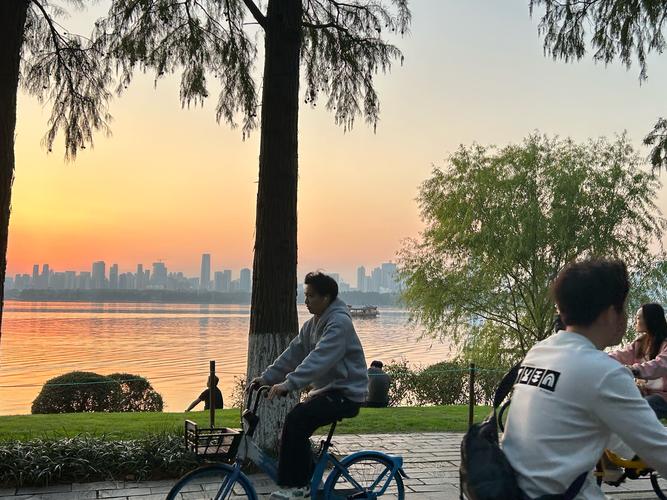 武汉市内休闲好去处_武汉休闲哪里好_武汉休闲的地方
