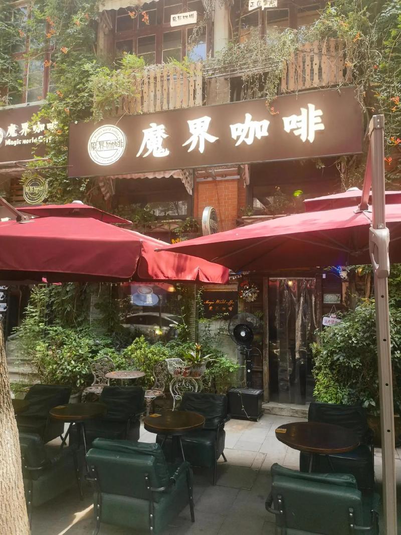 武汉休闲体验哪里好？张弛的探索：从网红咖啡馆到老街特色空间